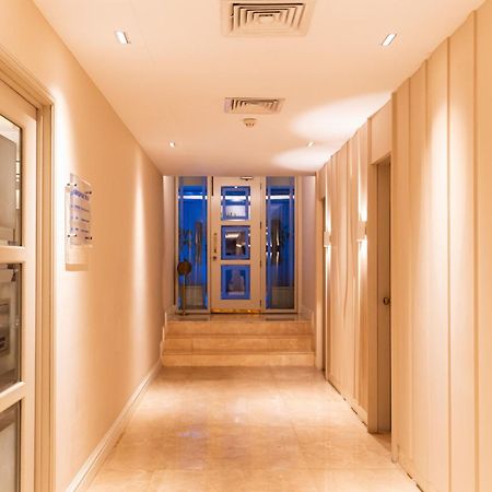 Royal Park Residence Hotel Dhaka Exterior photo